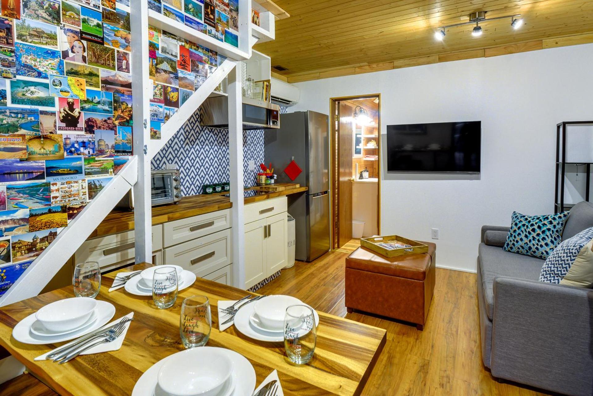 Adorable A-Frame Cabin, Steps to Lake Cushman!