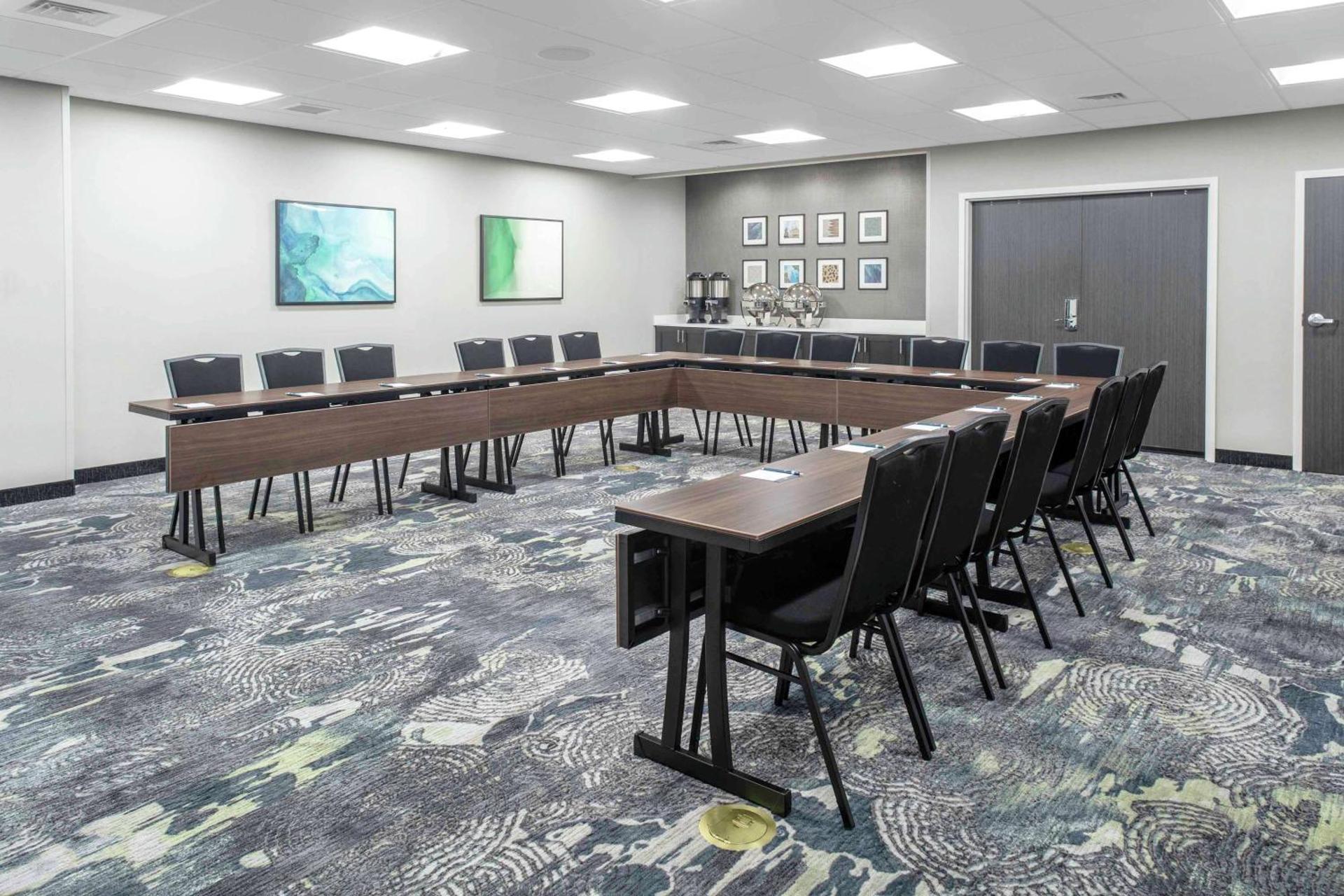 Meeting/conference room