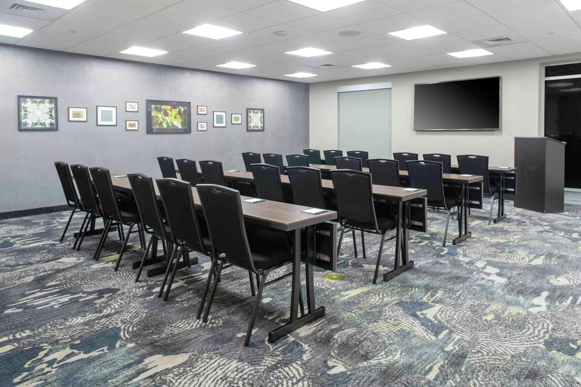 Meeting/conference room