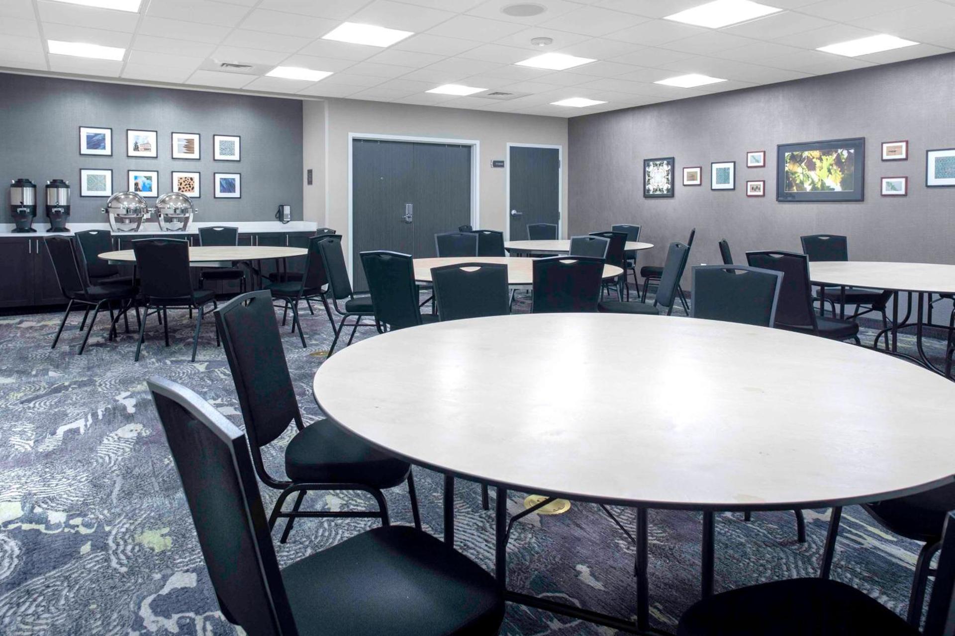 Meeting/conference room