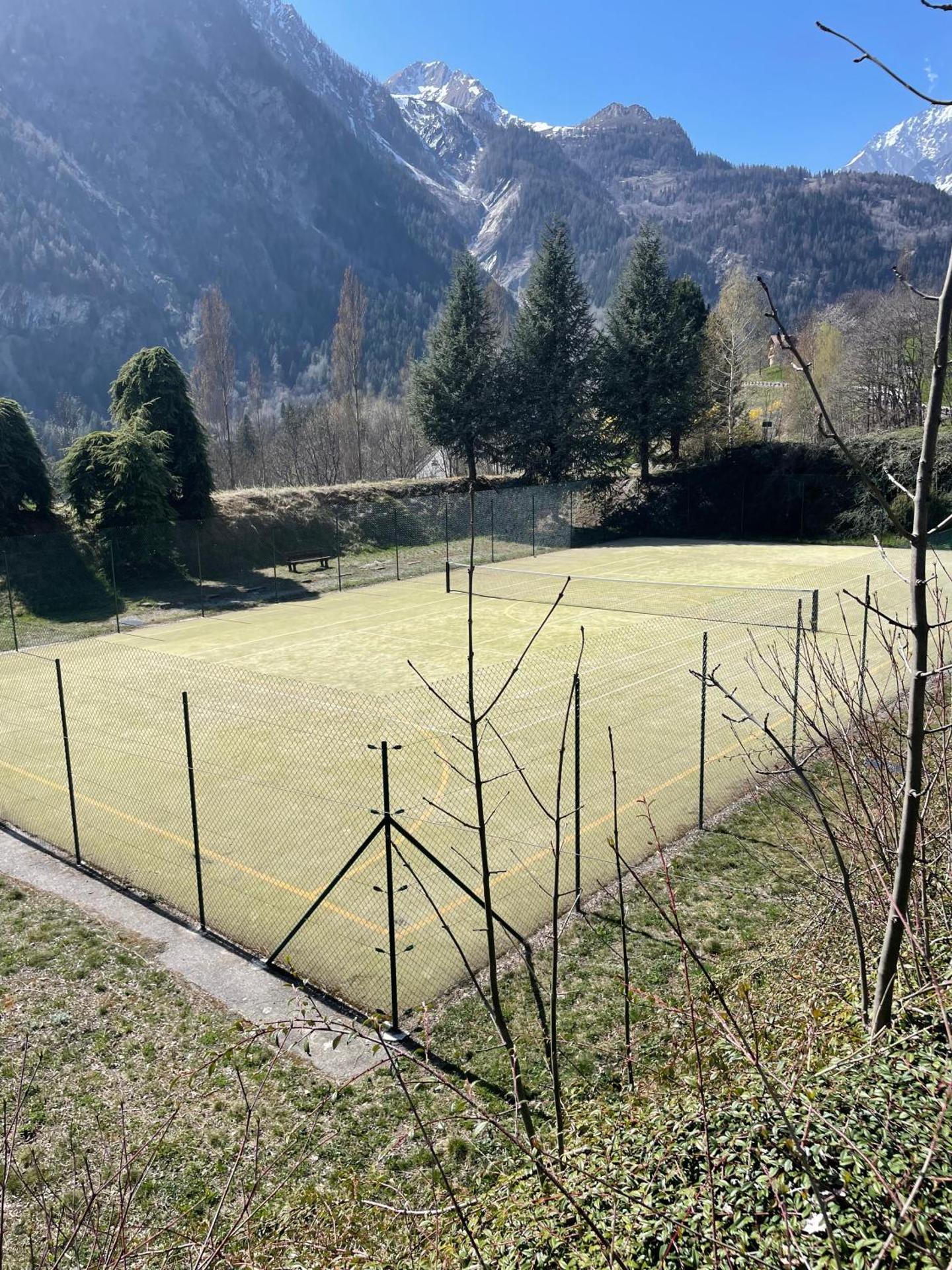 Courmayeur~navetta gratuita per il centro+impianti