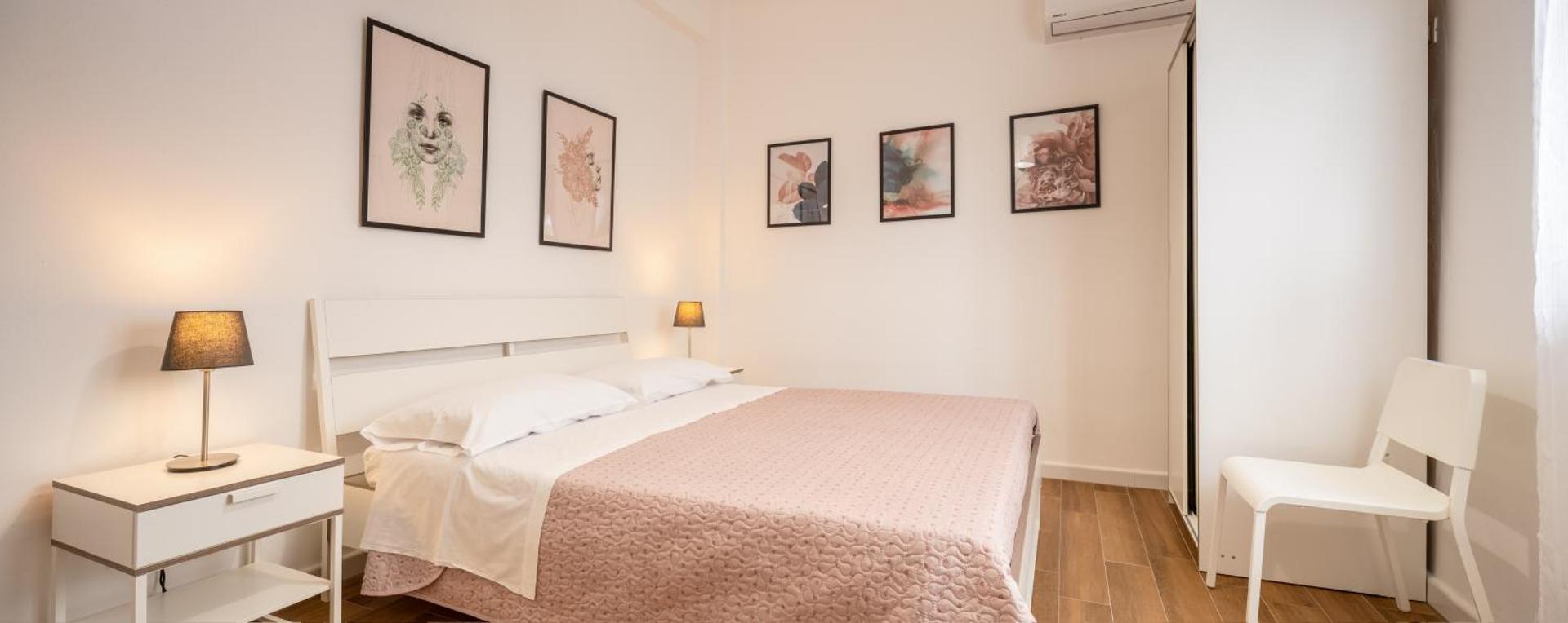 Arricàmpati Airport Rooms in Villa & RENT CAR