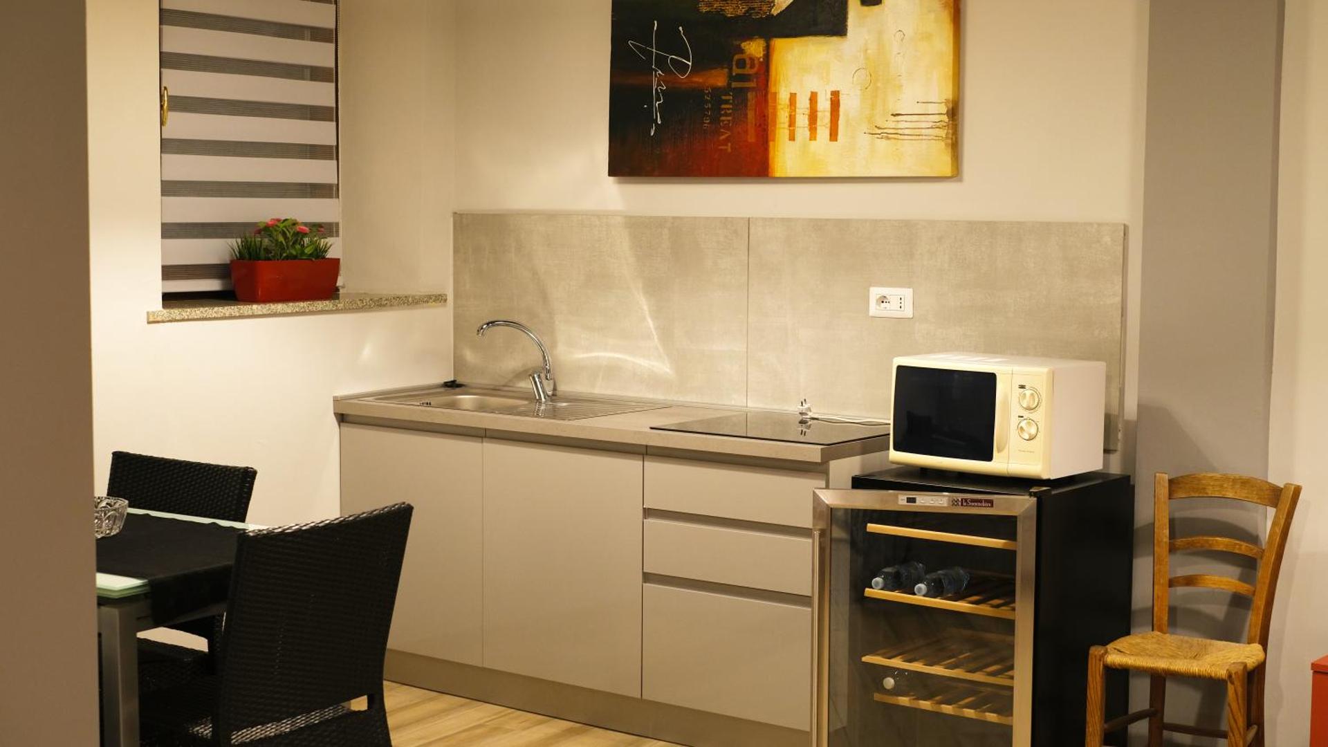 Kitchen or kitchenette