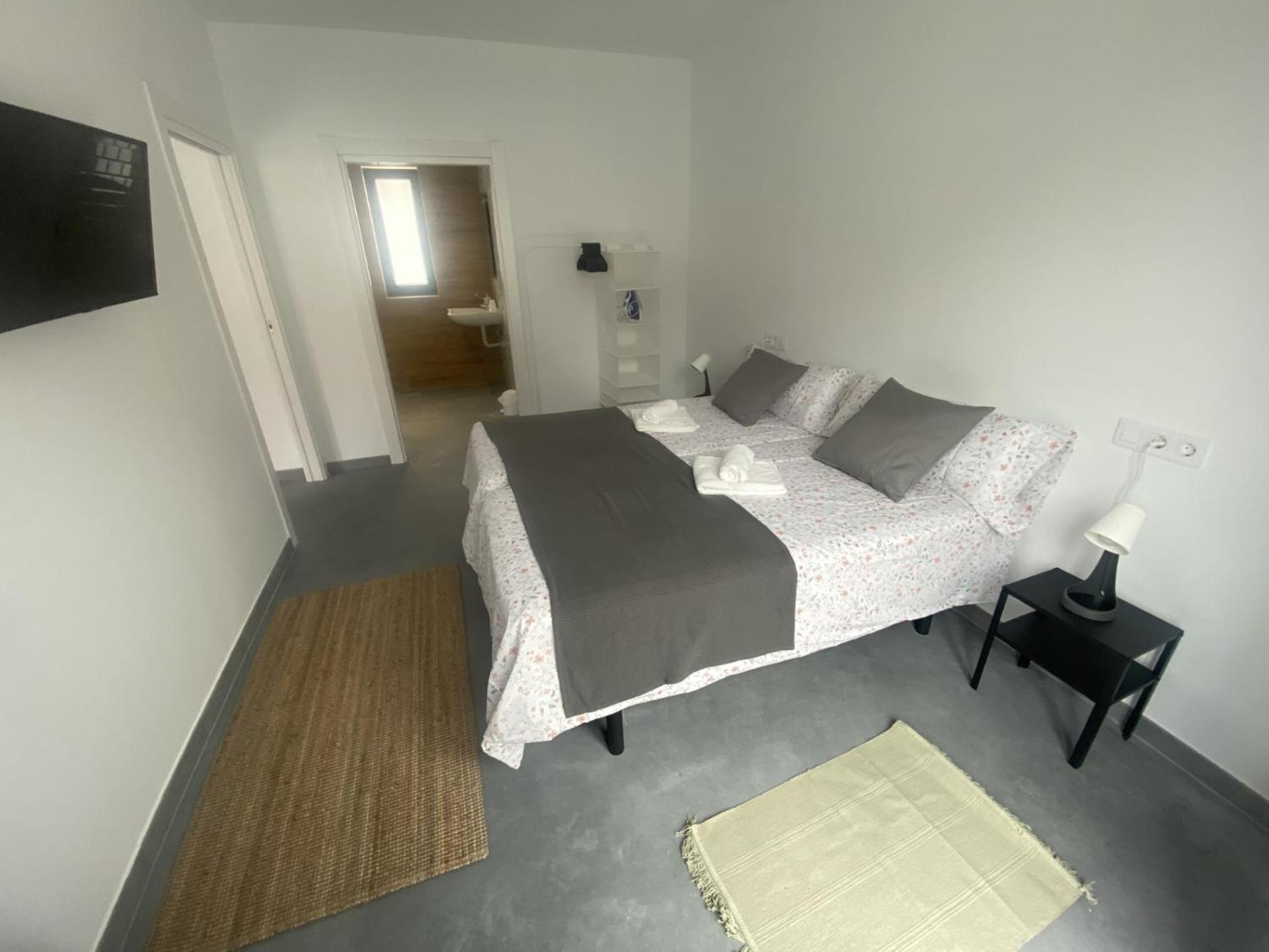 Apartamentos Santamira Street