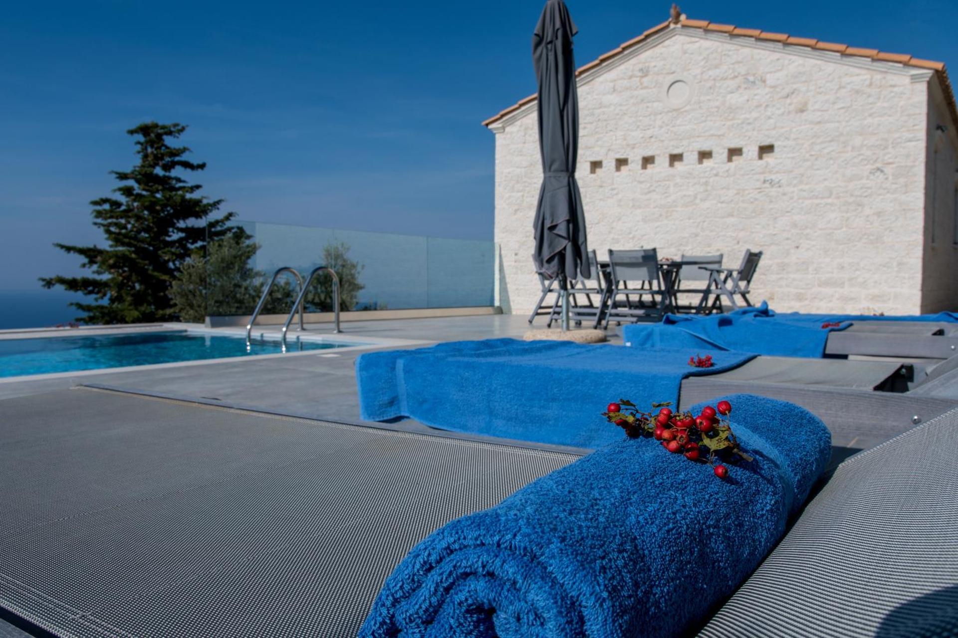 SAPPHIRE AGIOS NIKITAS