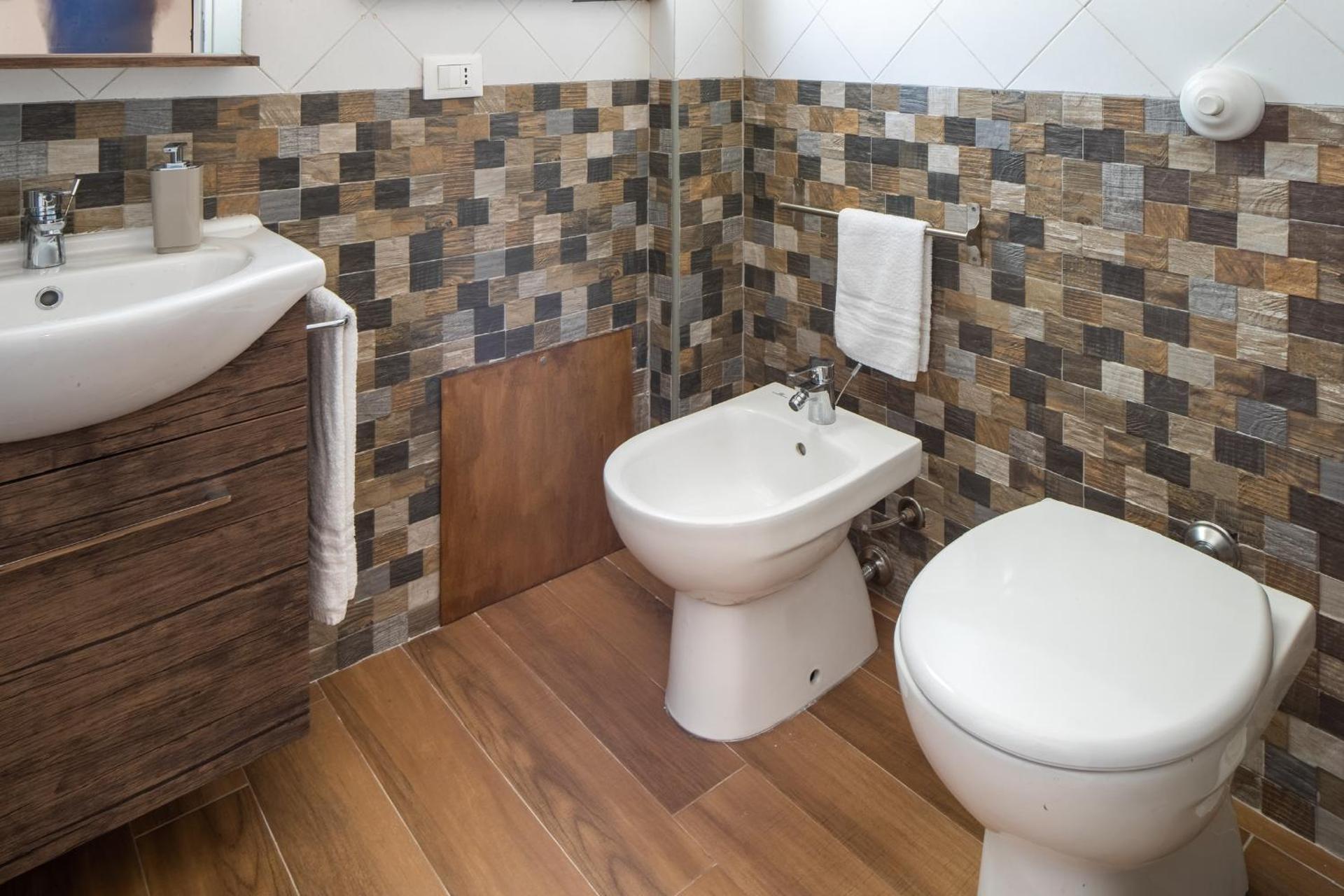 Arricàmpati Villa & Bringo Car Rental