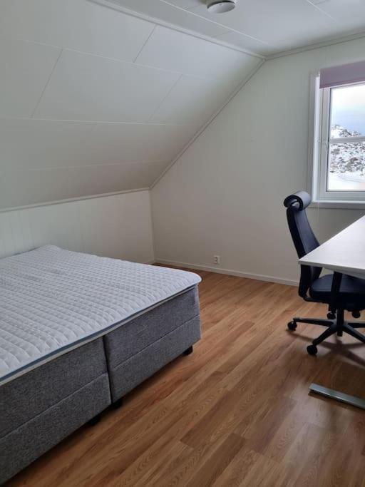 Moderne hus med 5 soverom og 2 bad på Hidra