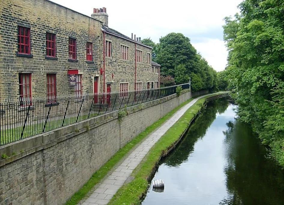 *F2GH* for your most relaxed & Cosy stay + Free Parking + Free Fast WiFi *