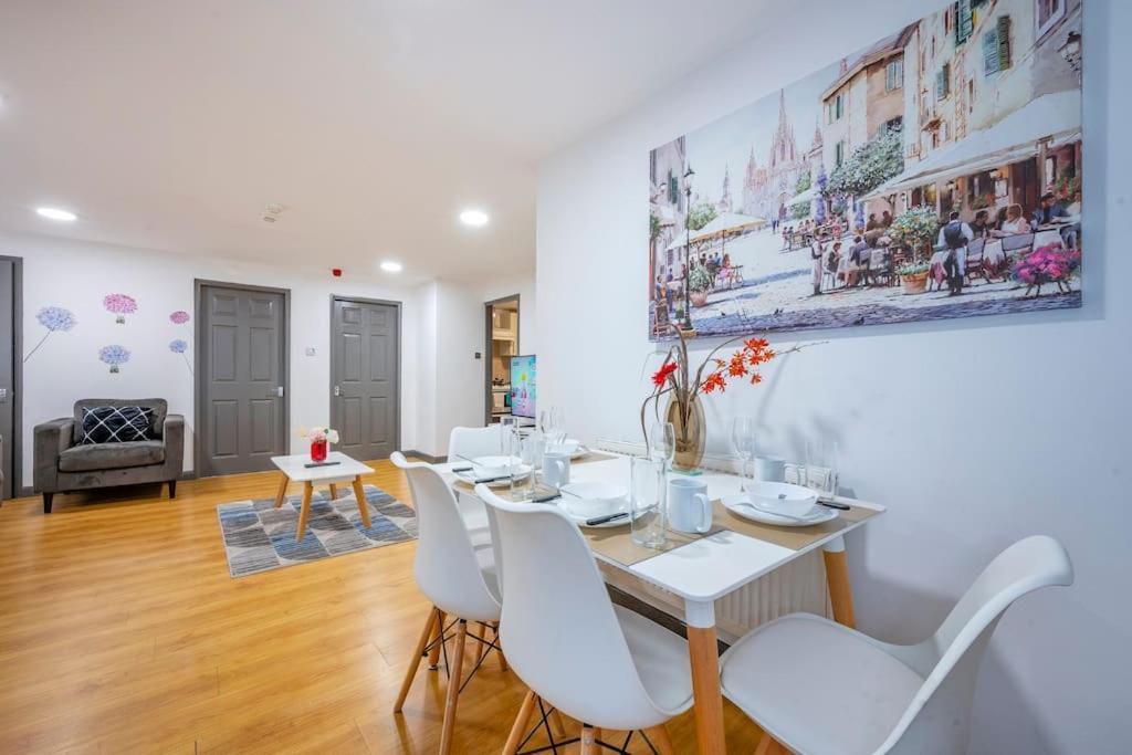 *F2GH* for your most relaxed & Cosy stay + Free Parking + Free Fast WiFi *