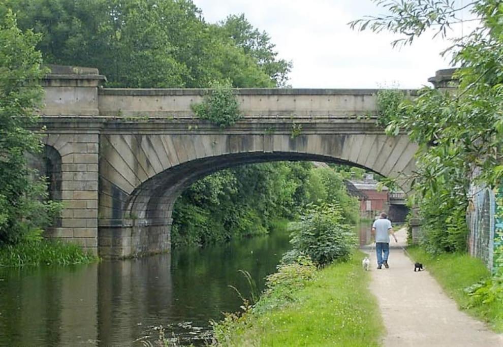 *F2GH* for your most relaxed & Cosy stay + Free Parking + Free Fast WiFi *