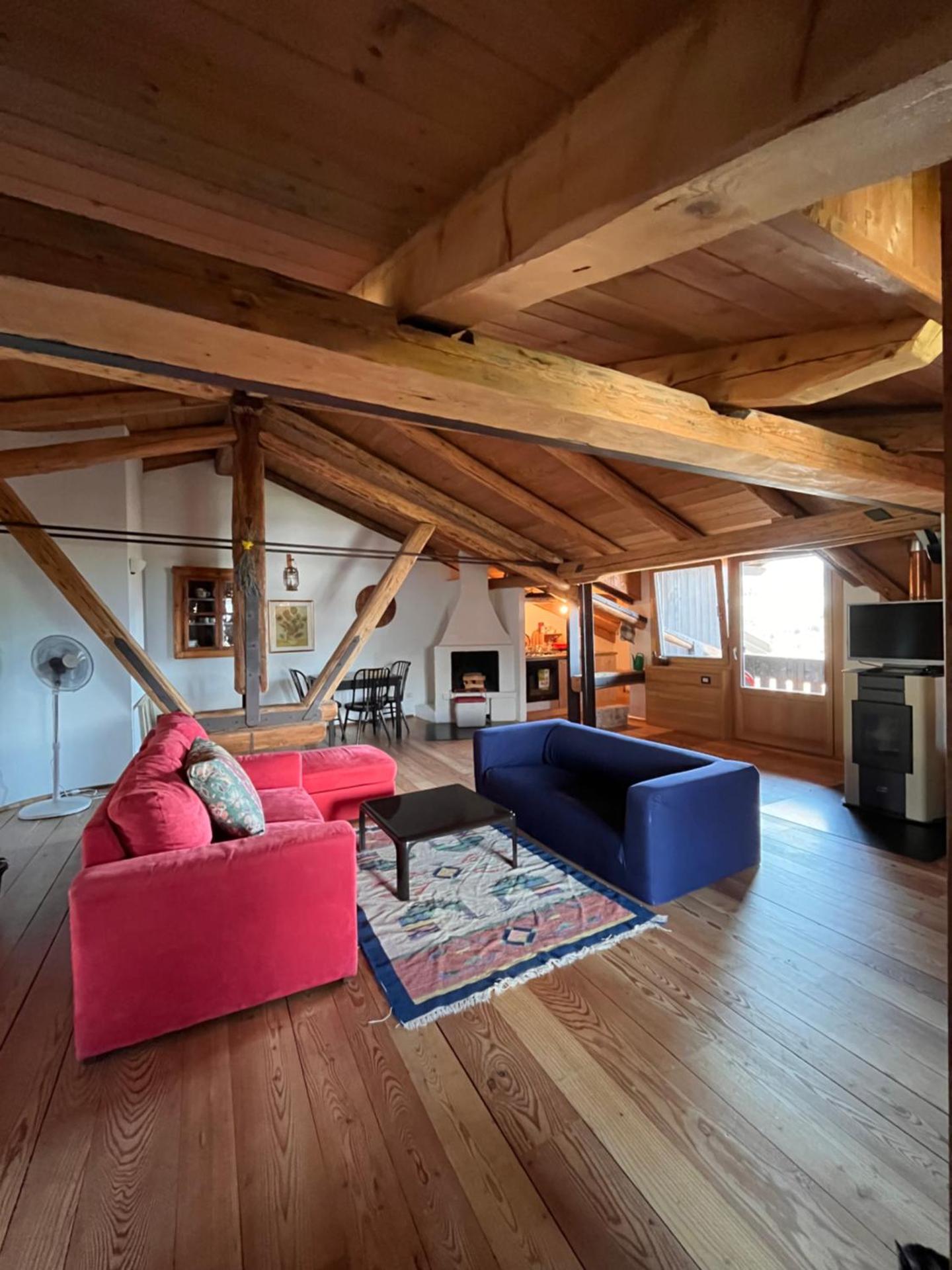 La Casa Altrui - Loft incantevole, open space