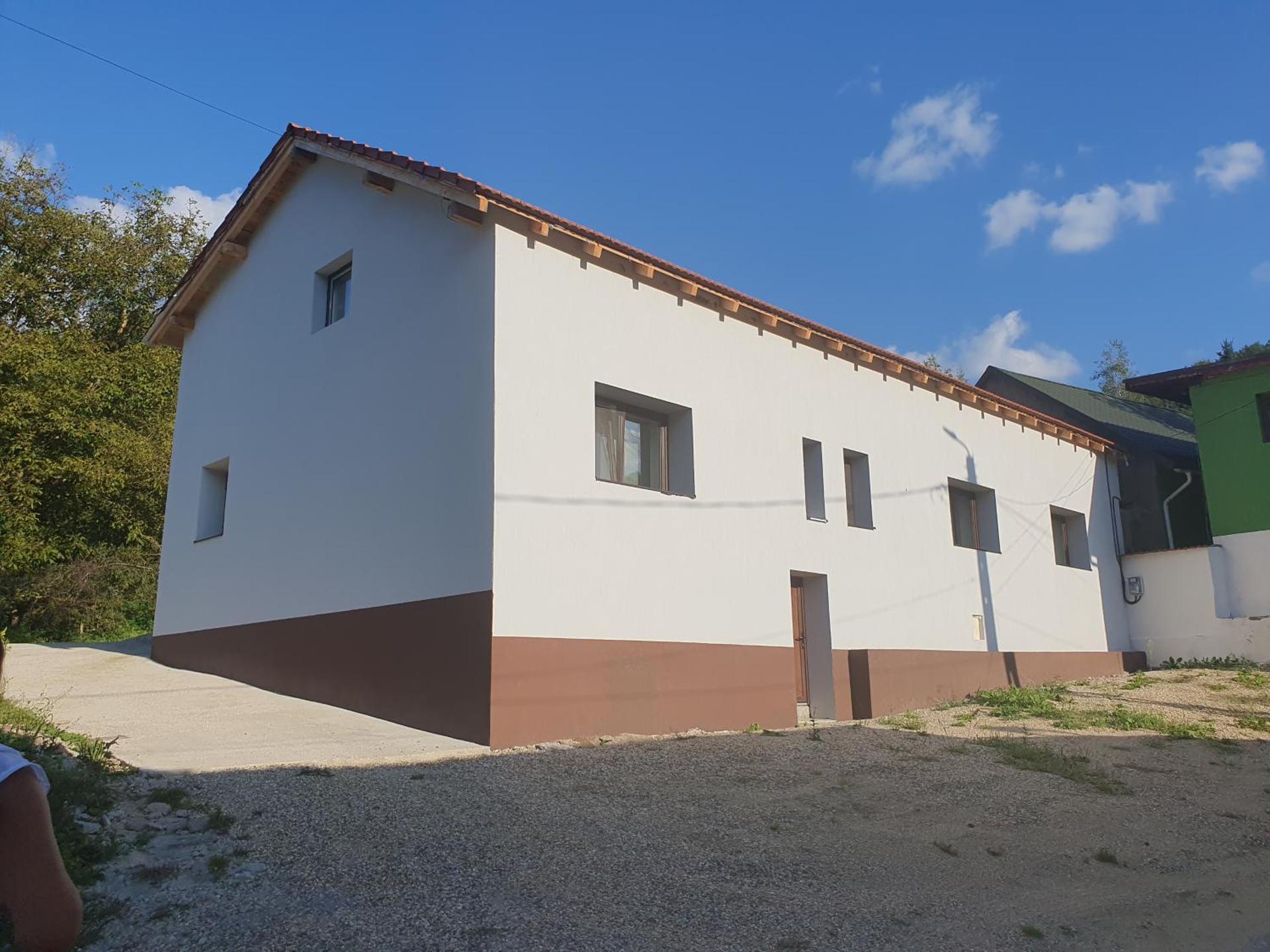 Vila AliBi Valiug - 200m from Ponton Casa Baraj