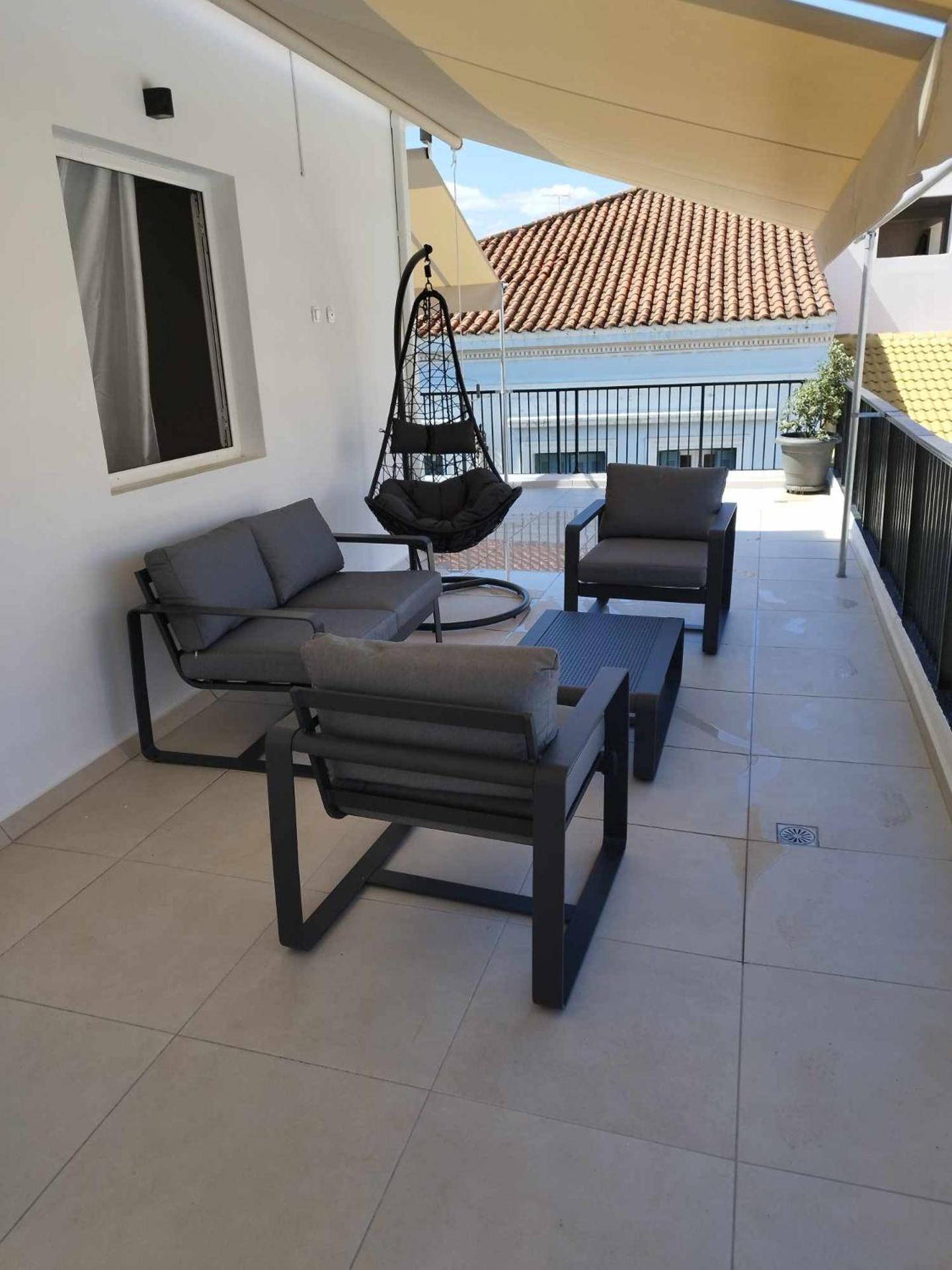 Petmeza Top Aigio City F