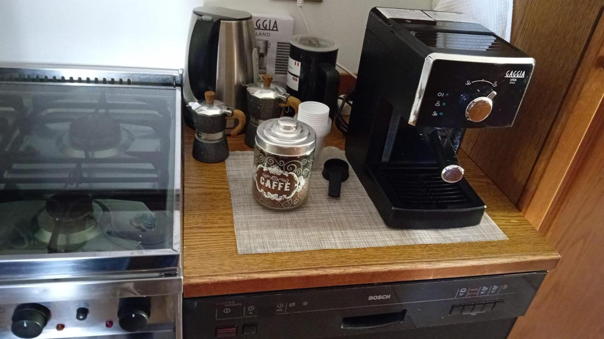 Coffee/tea facilities