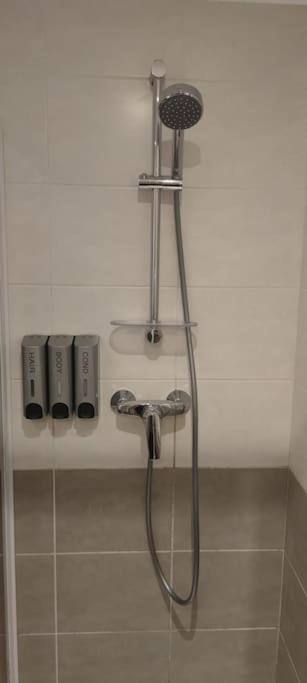 107 Paisible et unique avec terrasse sur vue piscine