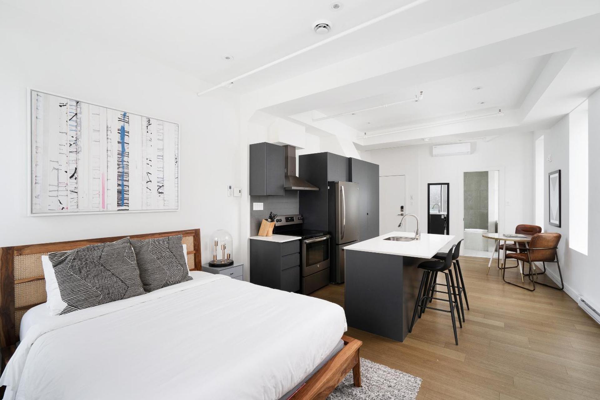 Bakan- Quartier des Congres, Convention District