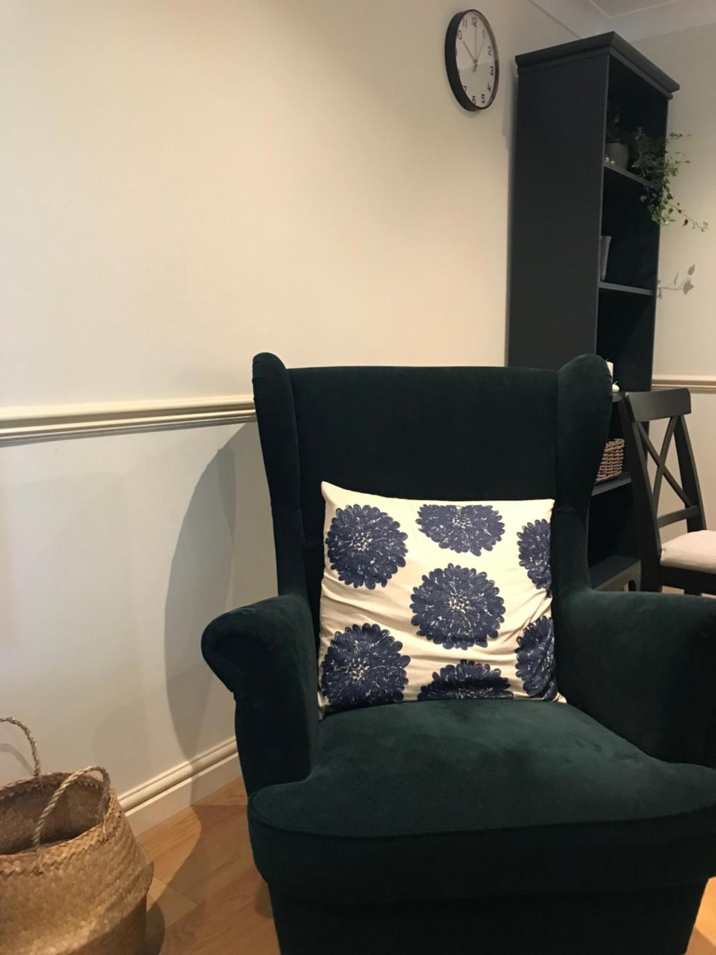 Key & Flowers - Kensington Residence 1