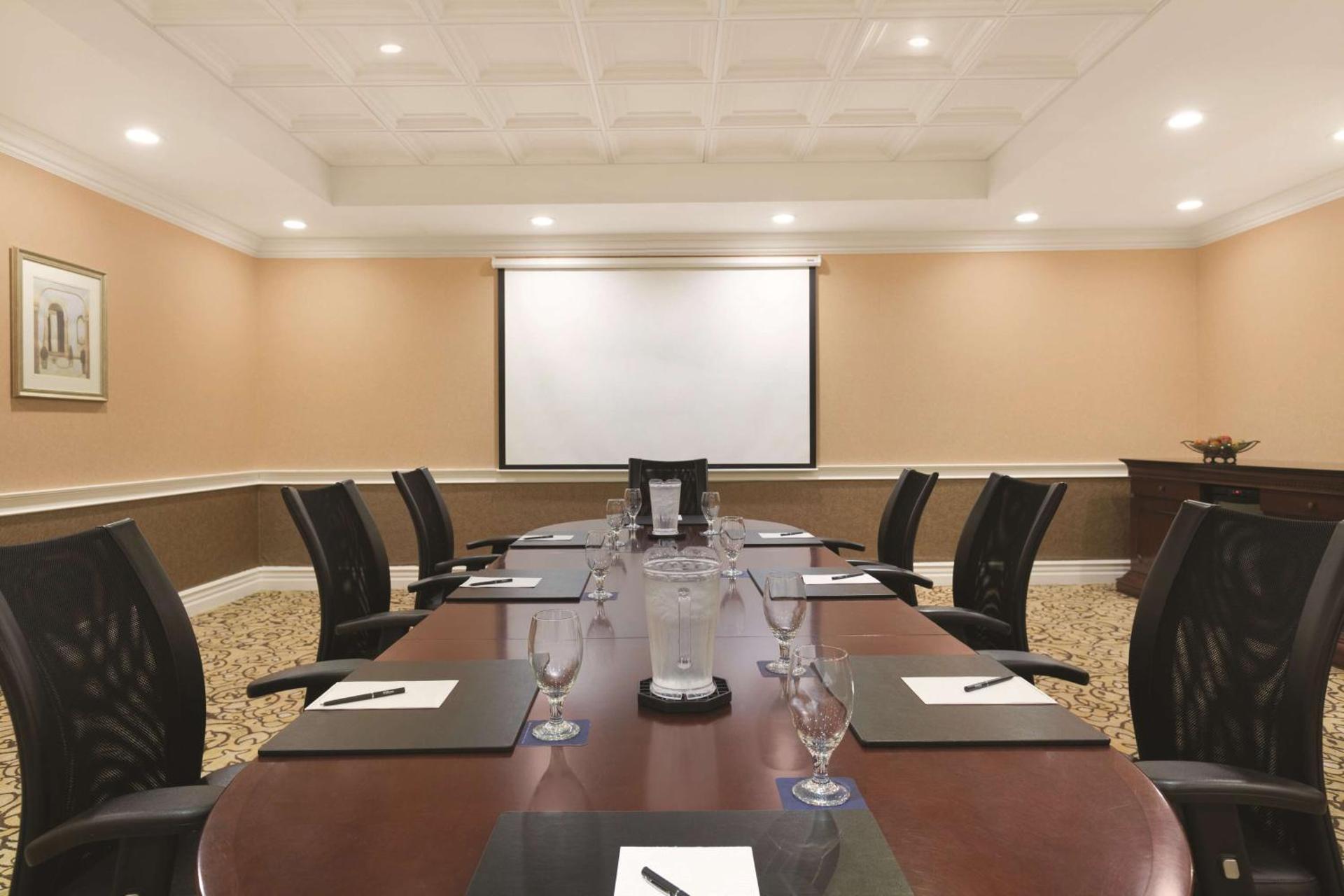 Meeting/conference room