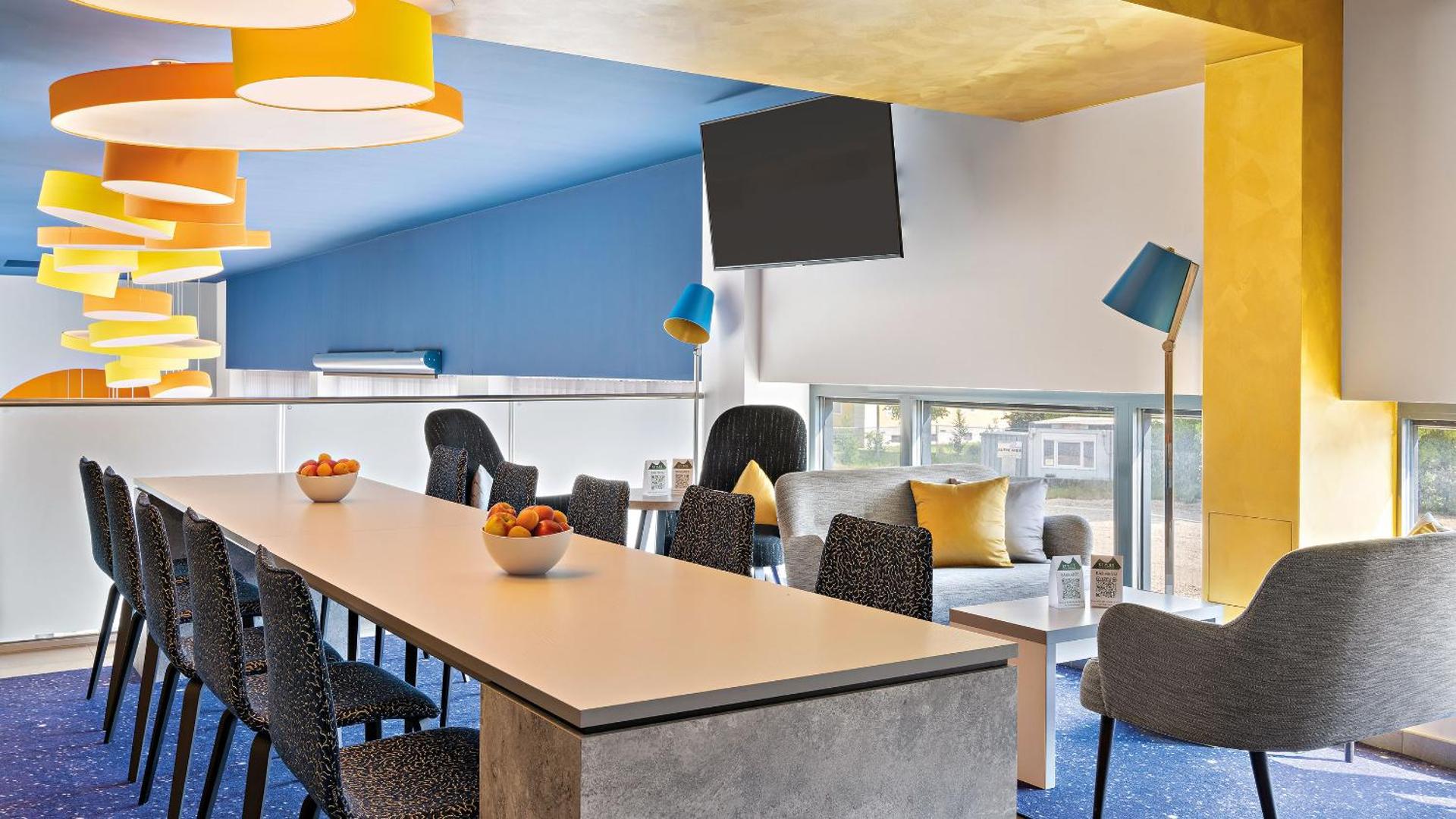 Meeting/conference room