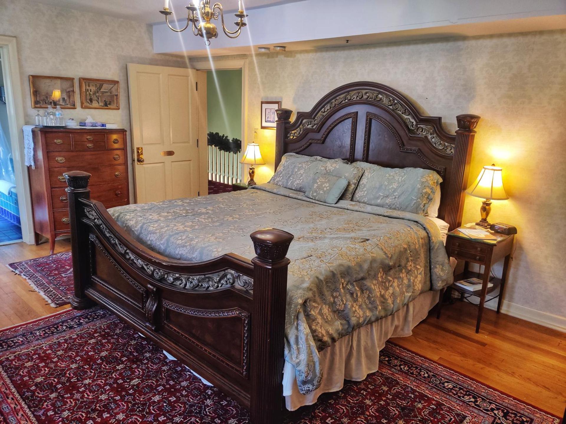 Montague Inn Bed & Breakfast