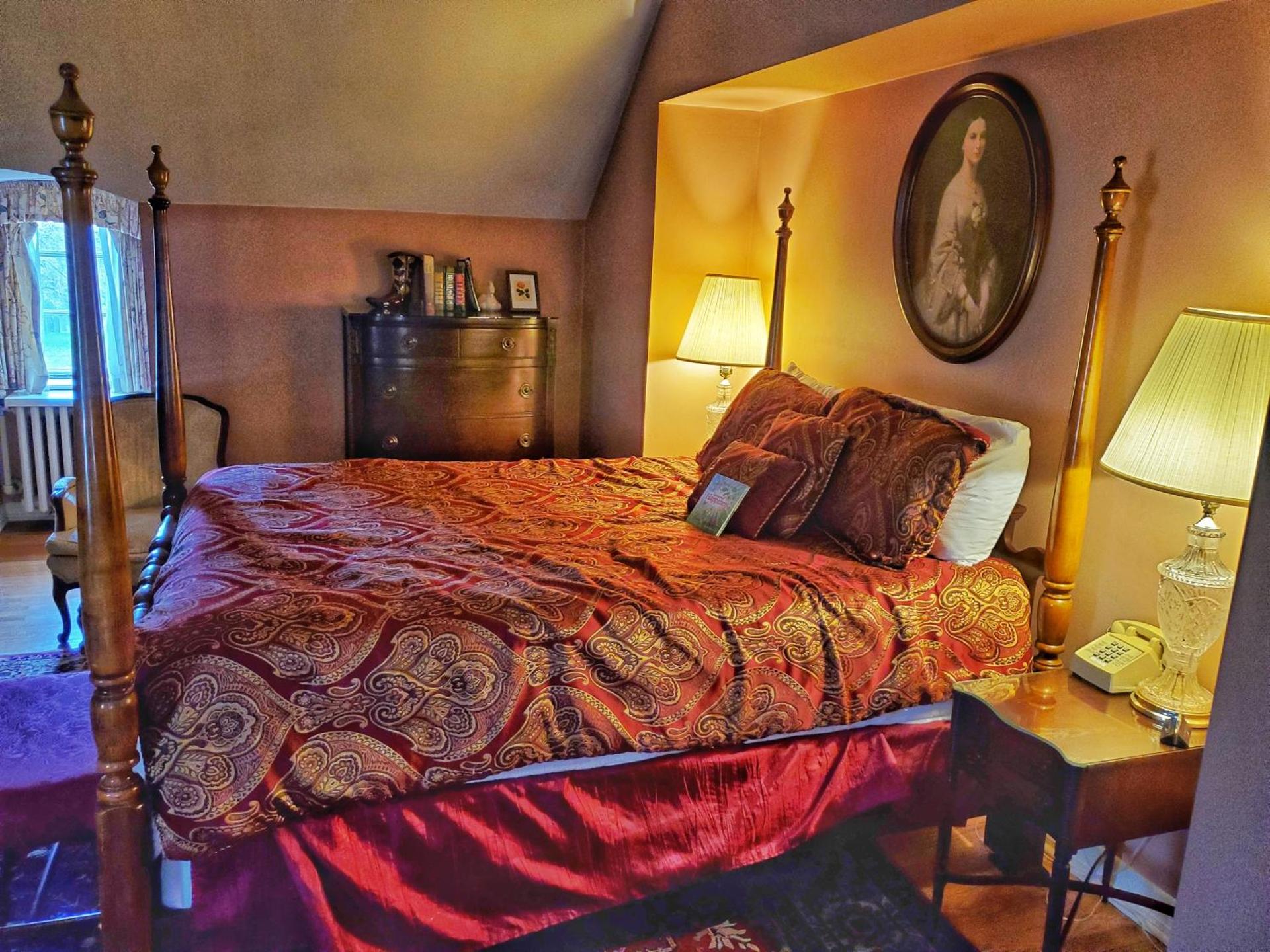 Montague Inn Bed & Breakfast