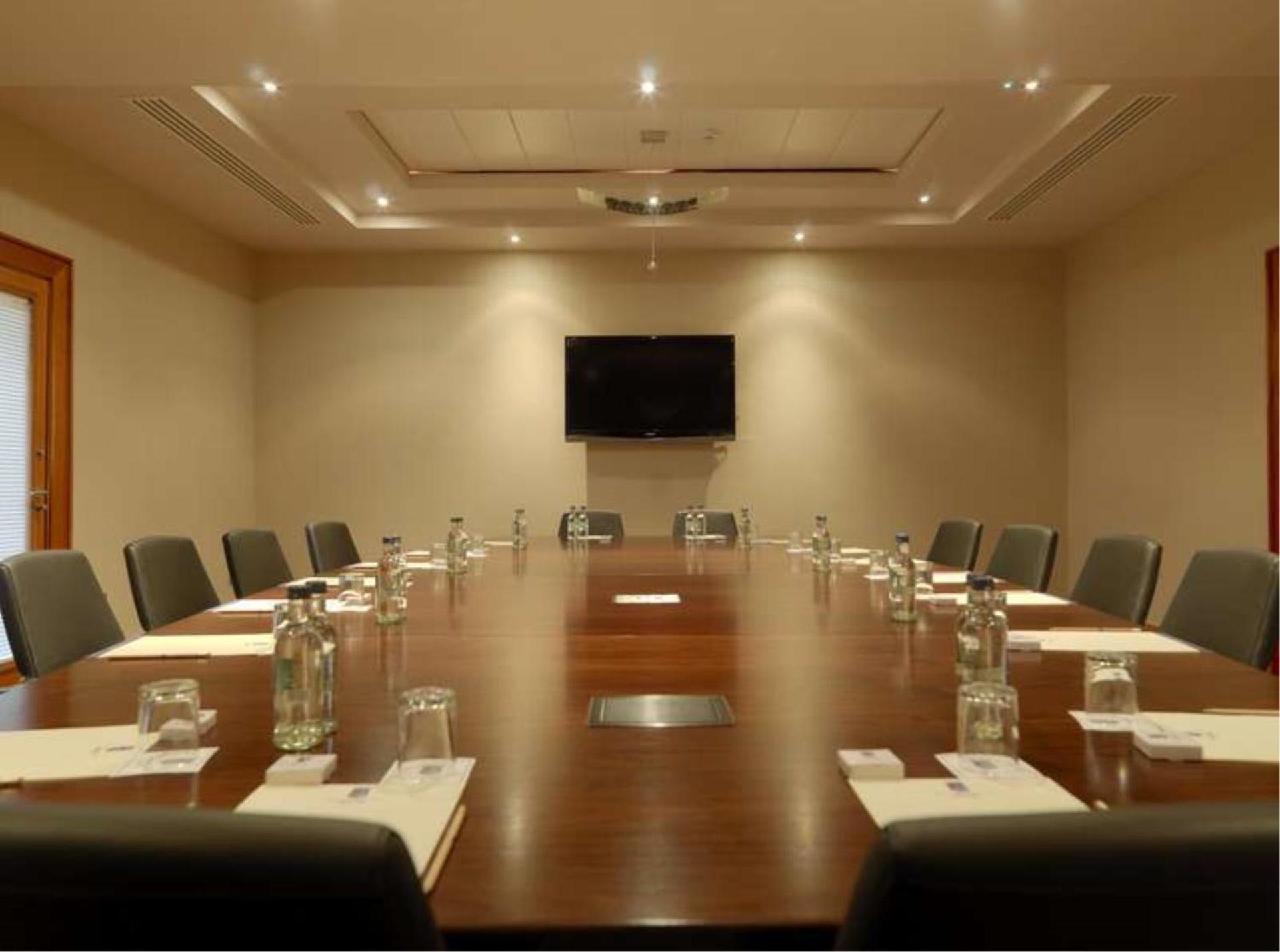 Meeting/conference room