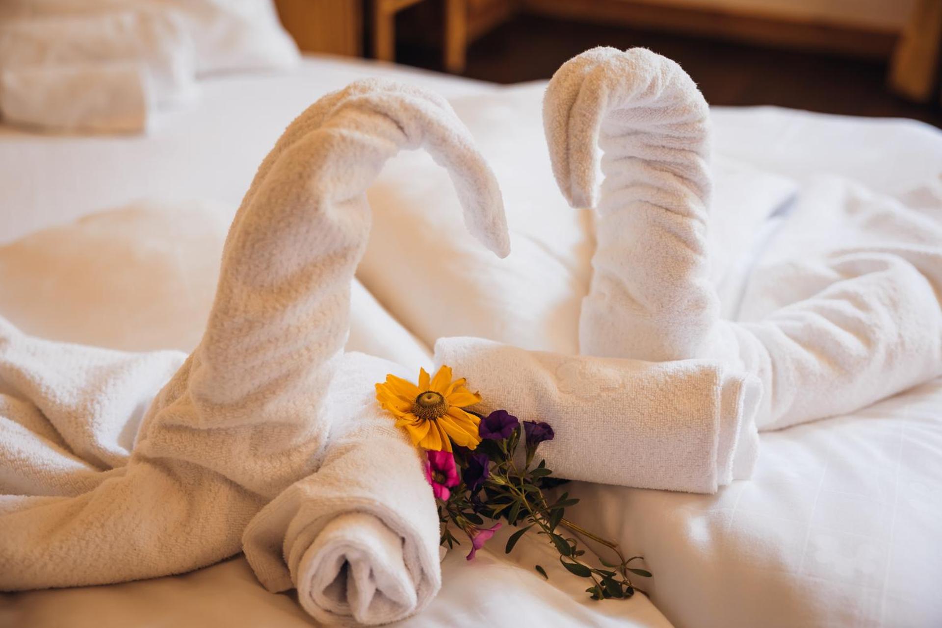 One-Bedroom Apartment with Balcony