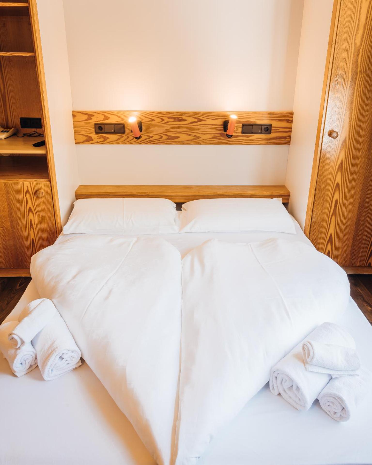 One-Bedroom Apartment with Balcony