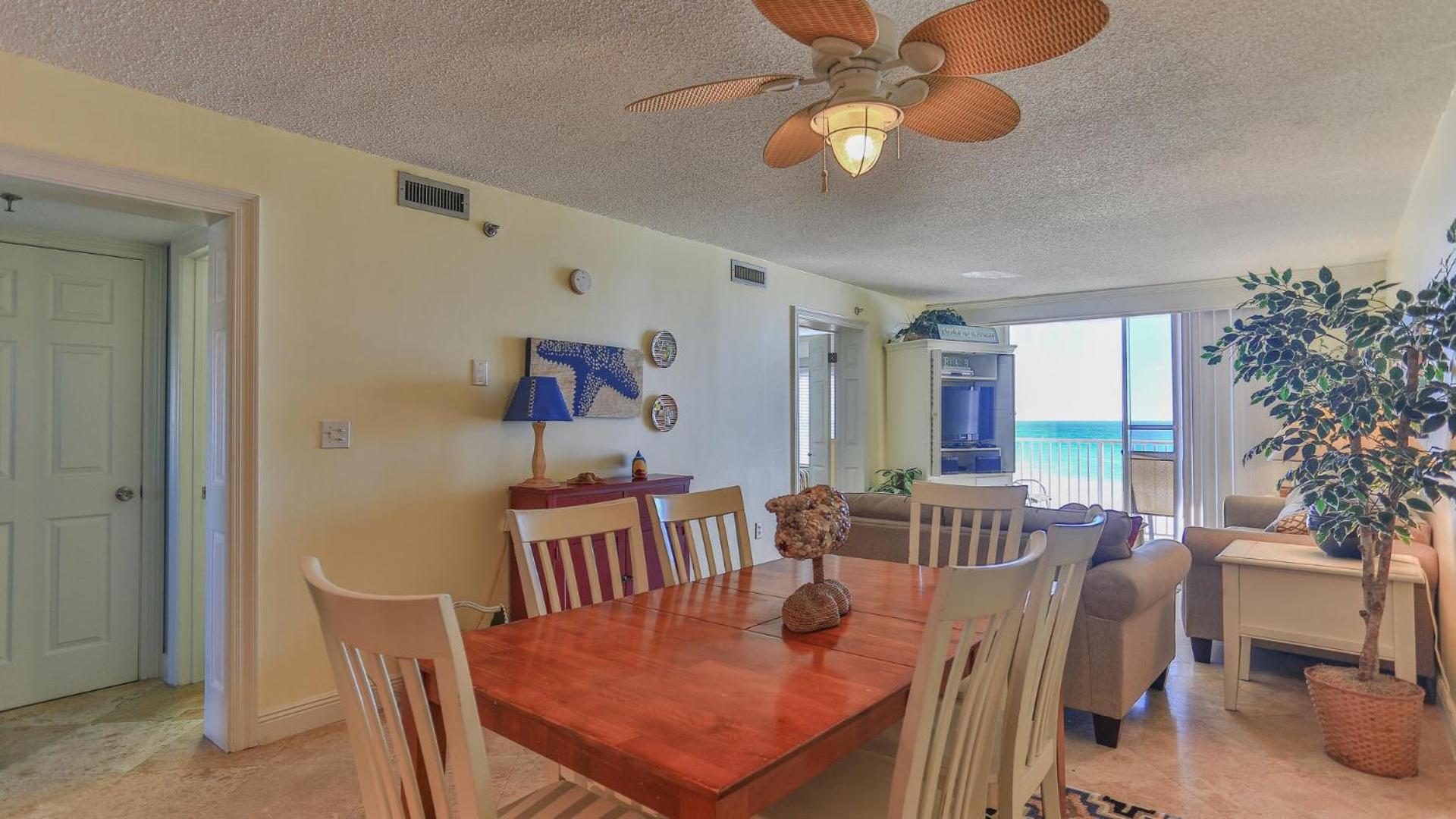 Destin on the Gulf 606 - 2 bedroom Updated Gulf Front Property