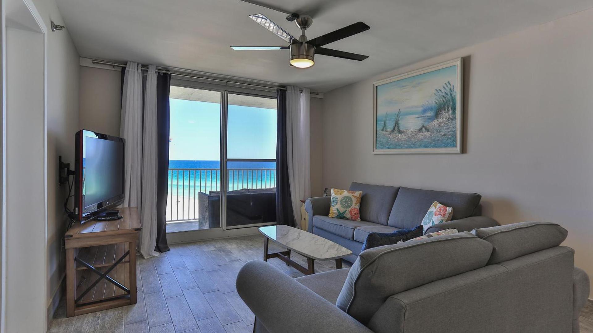 Destin on the Gulf 604 - Updated Gulf Front sixth floor condo