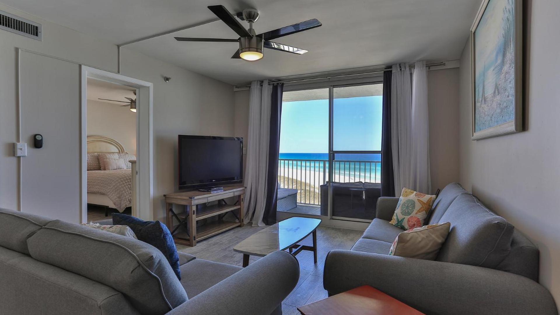 Destin on the Gulf 604 - Updated Gulf Front sixth floor condo