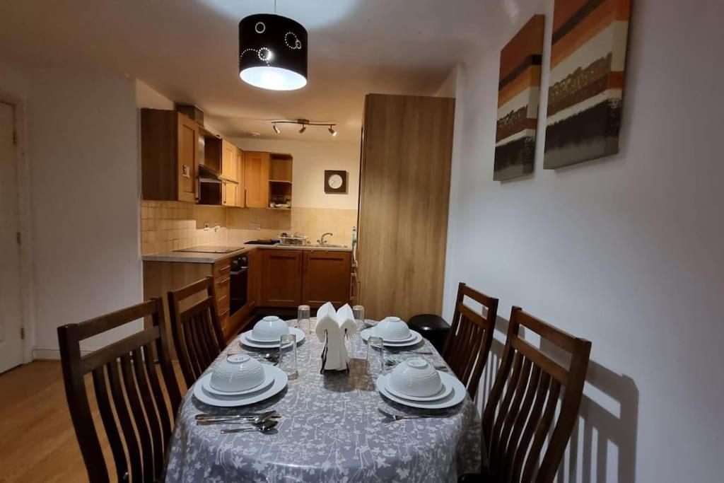 Entire Home in East London E3 near Bromley By Bow Station