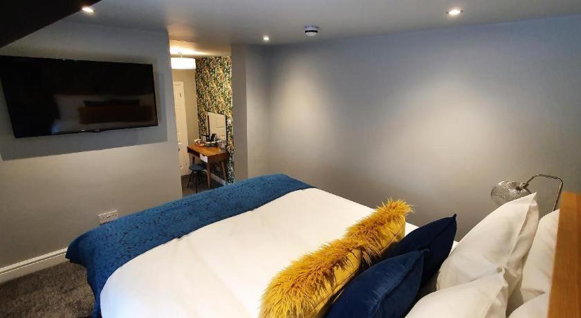 The George Country Inn, Wath