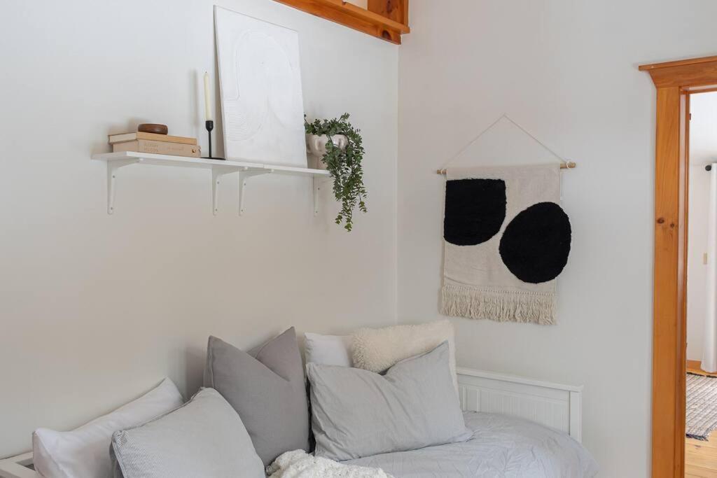 The Doma Lodge - Cozy Muskoka Cabin in the Woods