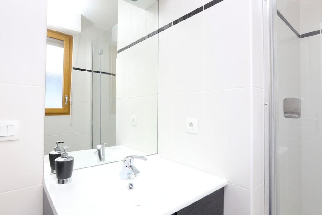 Paris-Stade De France 3 rooms Parking Metro