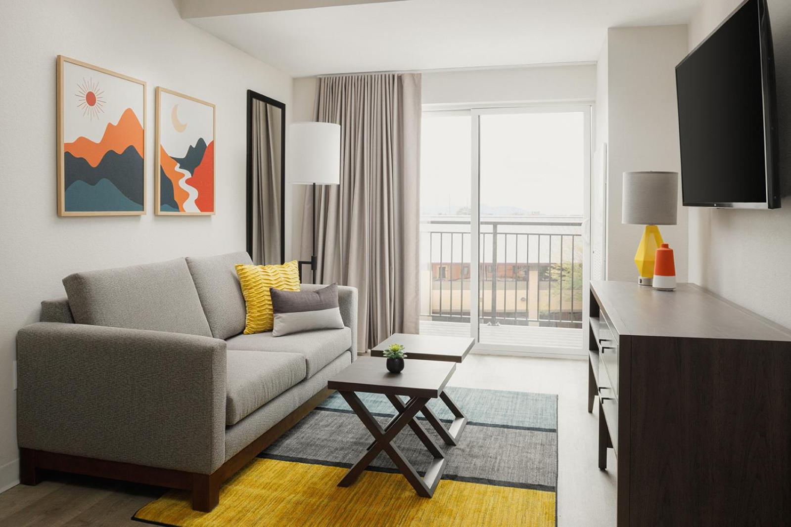 Communal lounge/ TV room