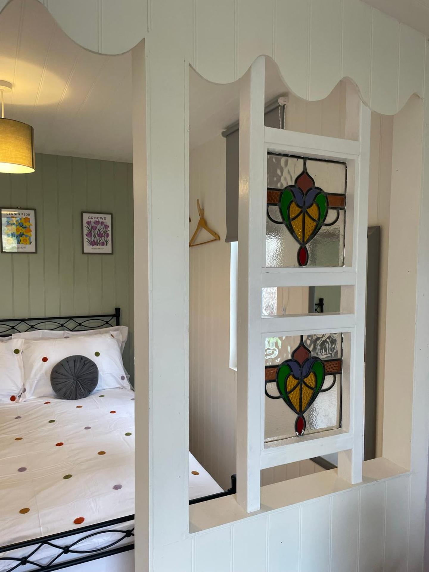 Pwllglas Bach - Spacious Cabin