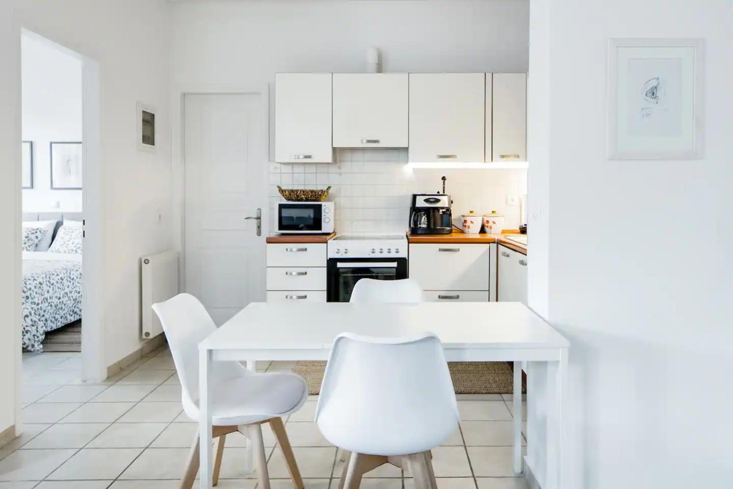 Φωτεινό, Ρομαντικό Διαμέρισμα δίπλα στο Mall