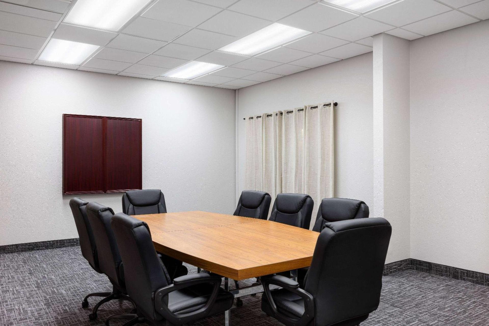 Meeting/conference room