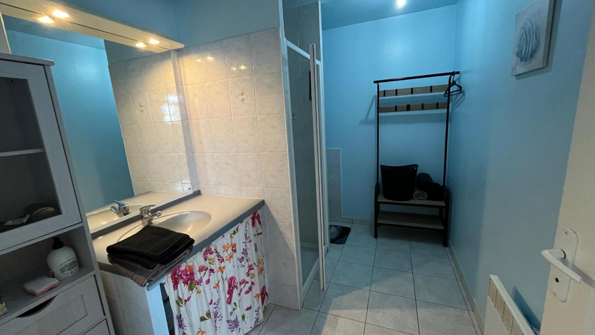 L'Arbre de Vy - T2 42m2 indépendant, 5 pers, garage, proche Gare