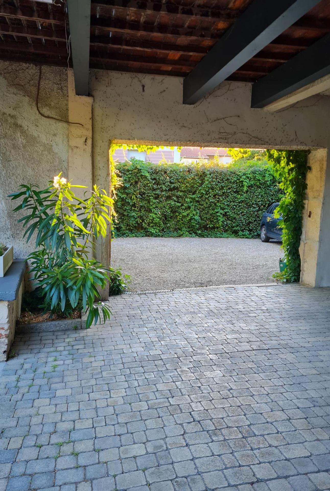 Lyon Faubourg - Saint Priest