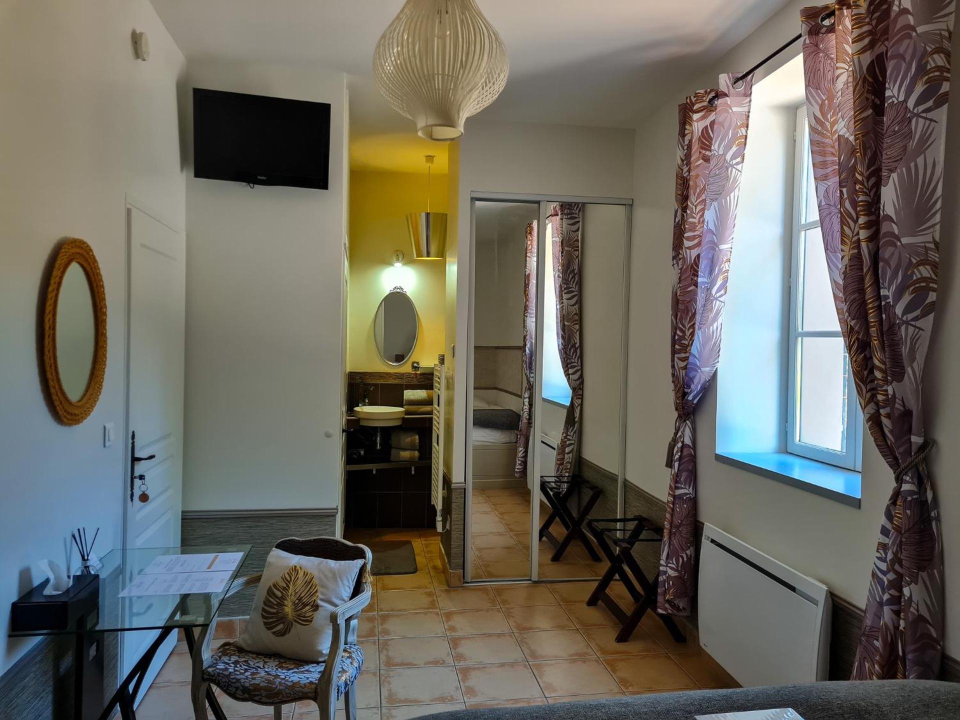 Lyon Faubourg - Saint Priest