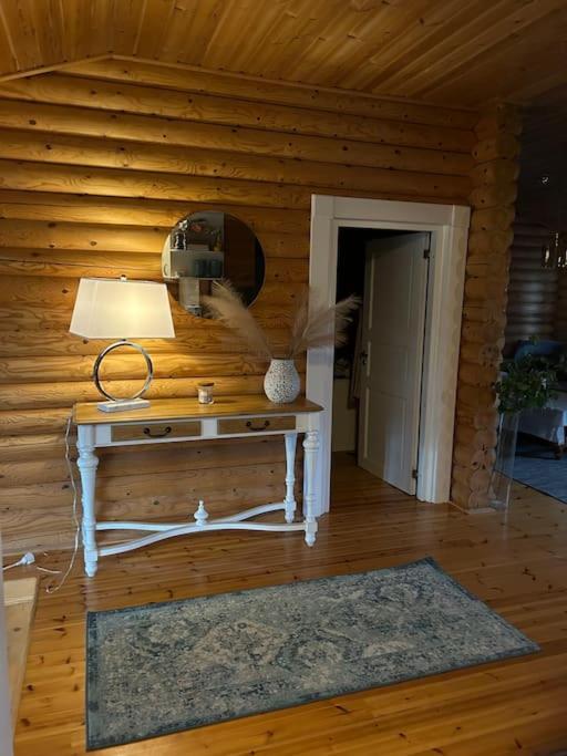 Luxury cottage located in the Golden Circle, mountain view!