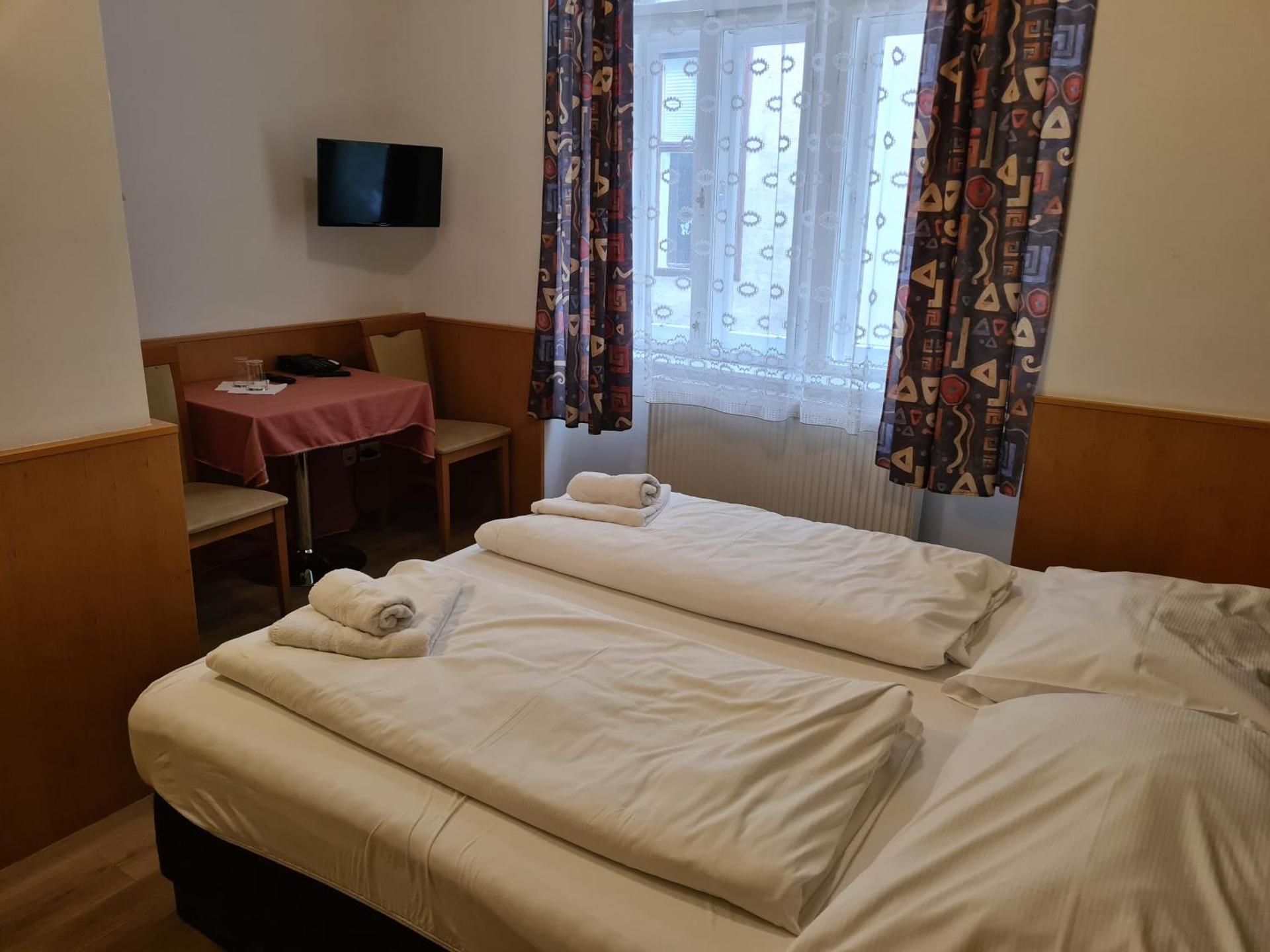 Pension Ani-Falstaff