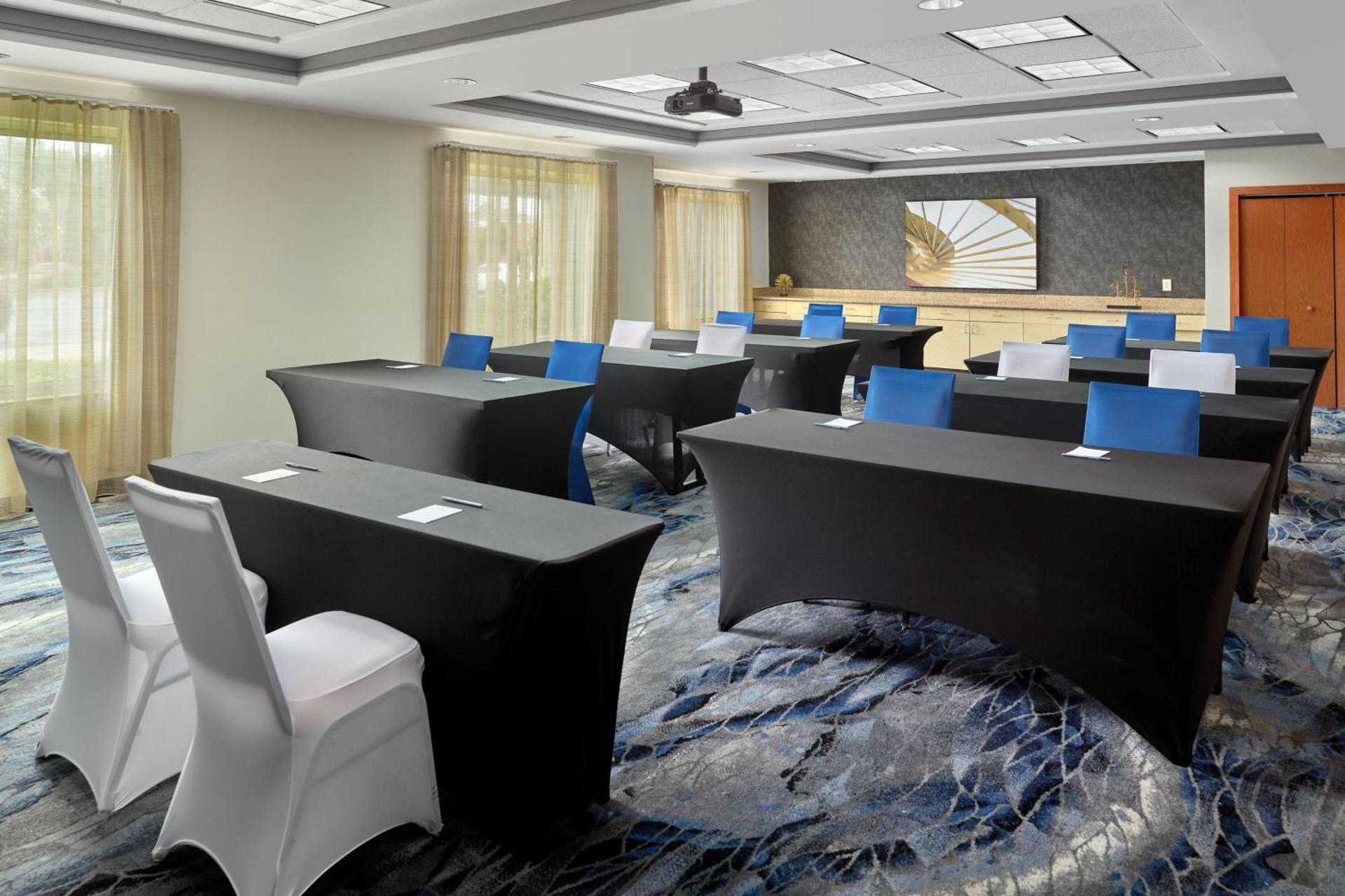 Meeting/conference room