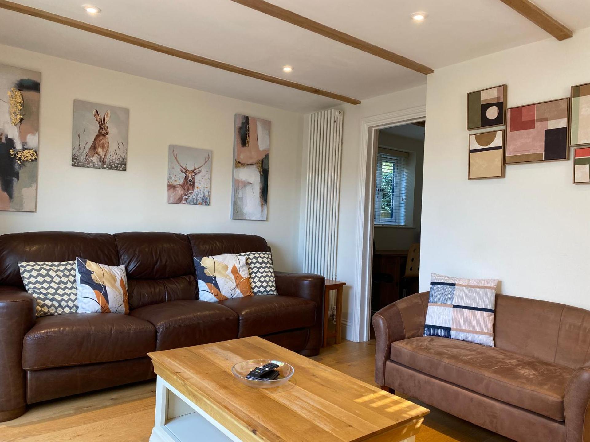 Folly Cottage & The Old Forge