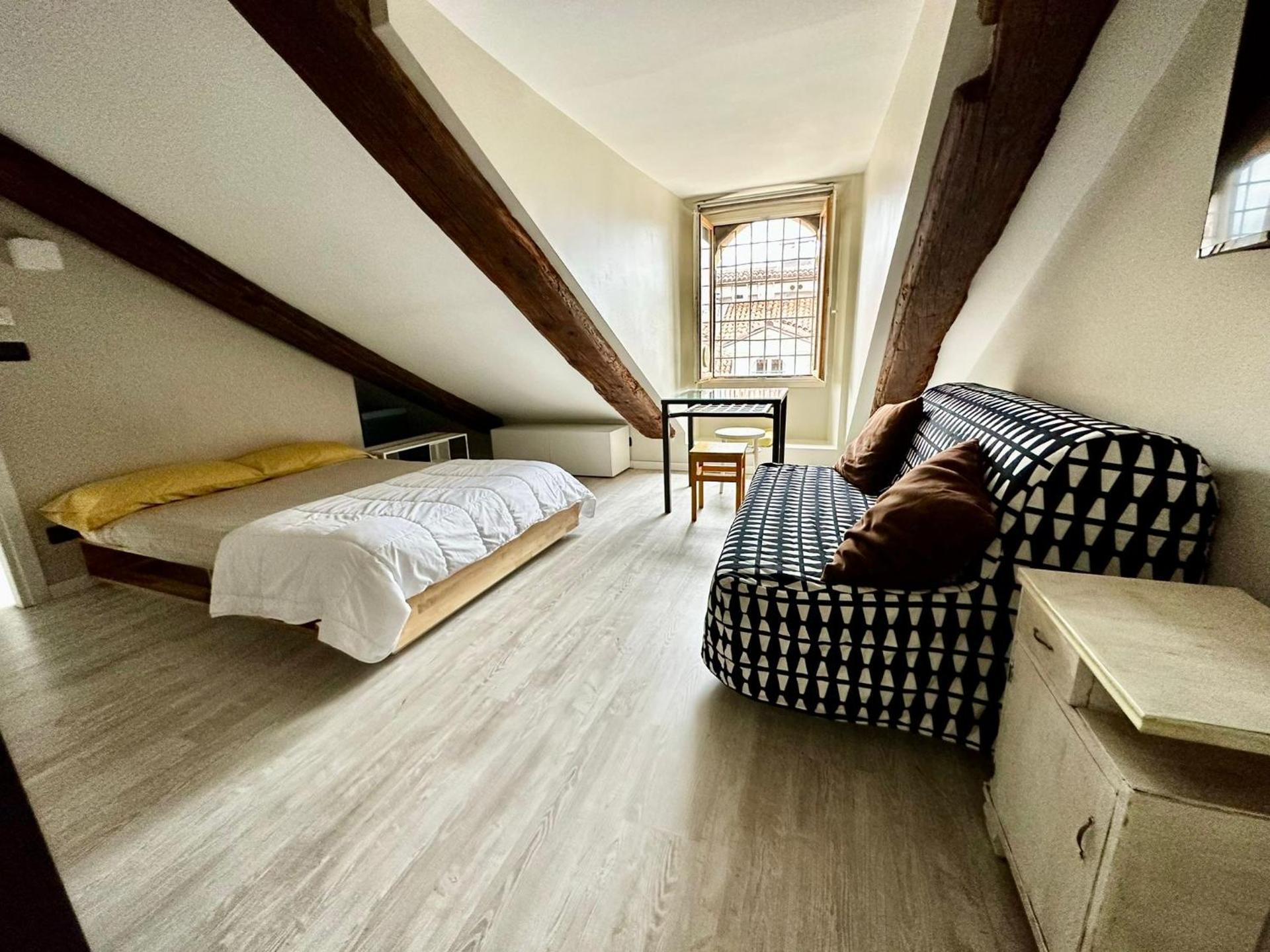 Piccola mansardina nel cuore di Torino