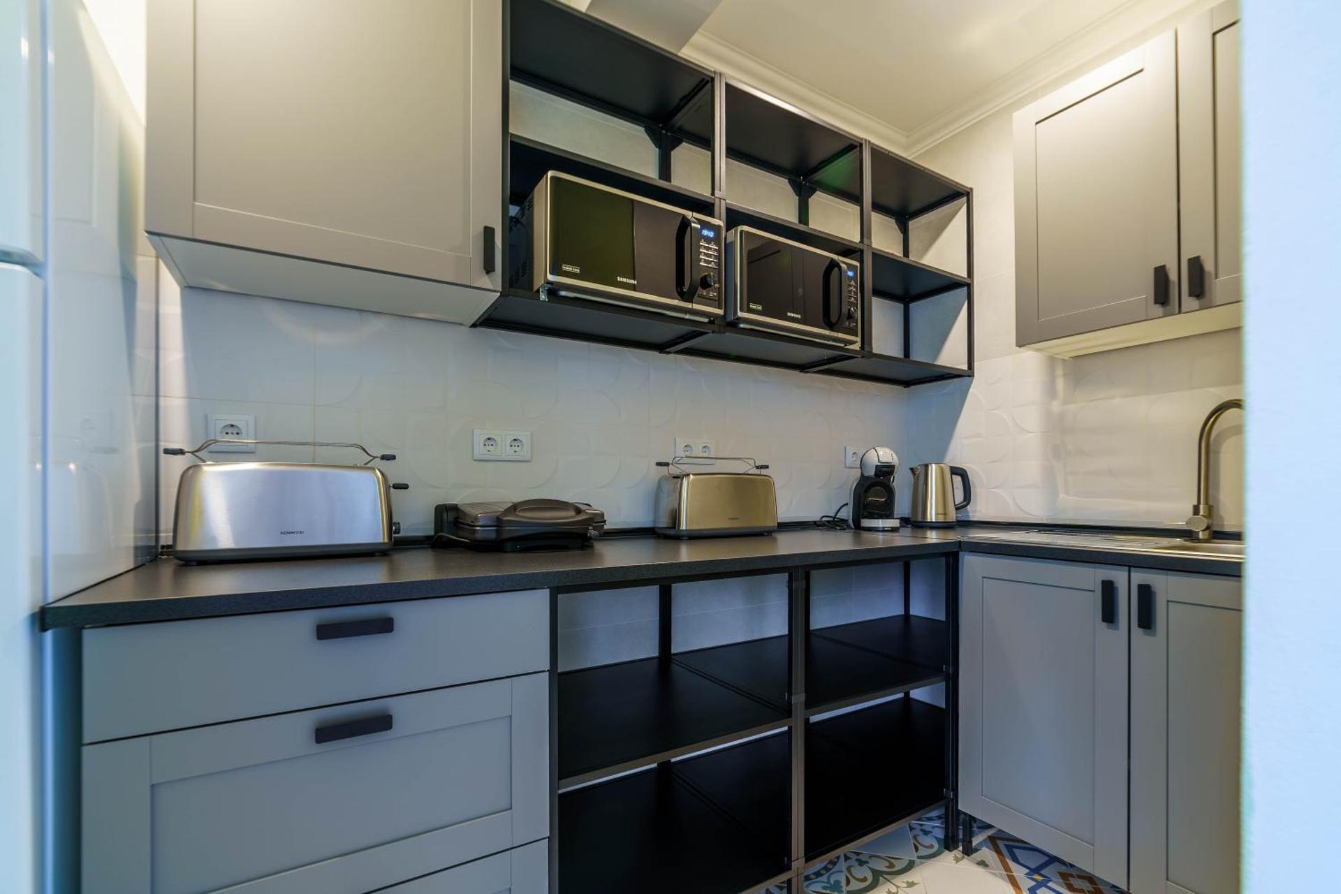 Kitchen or kitchenette