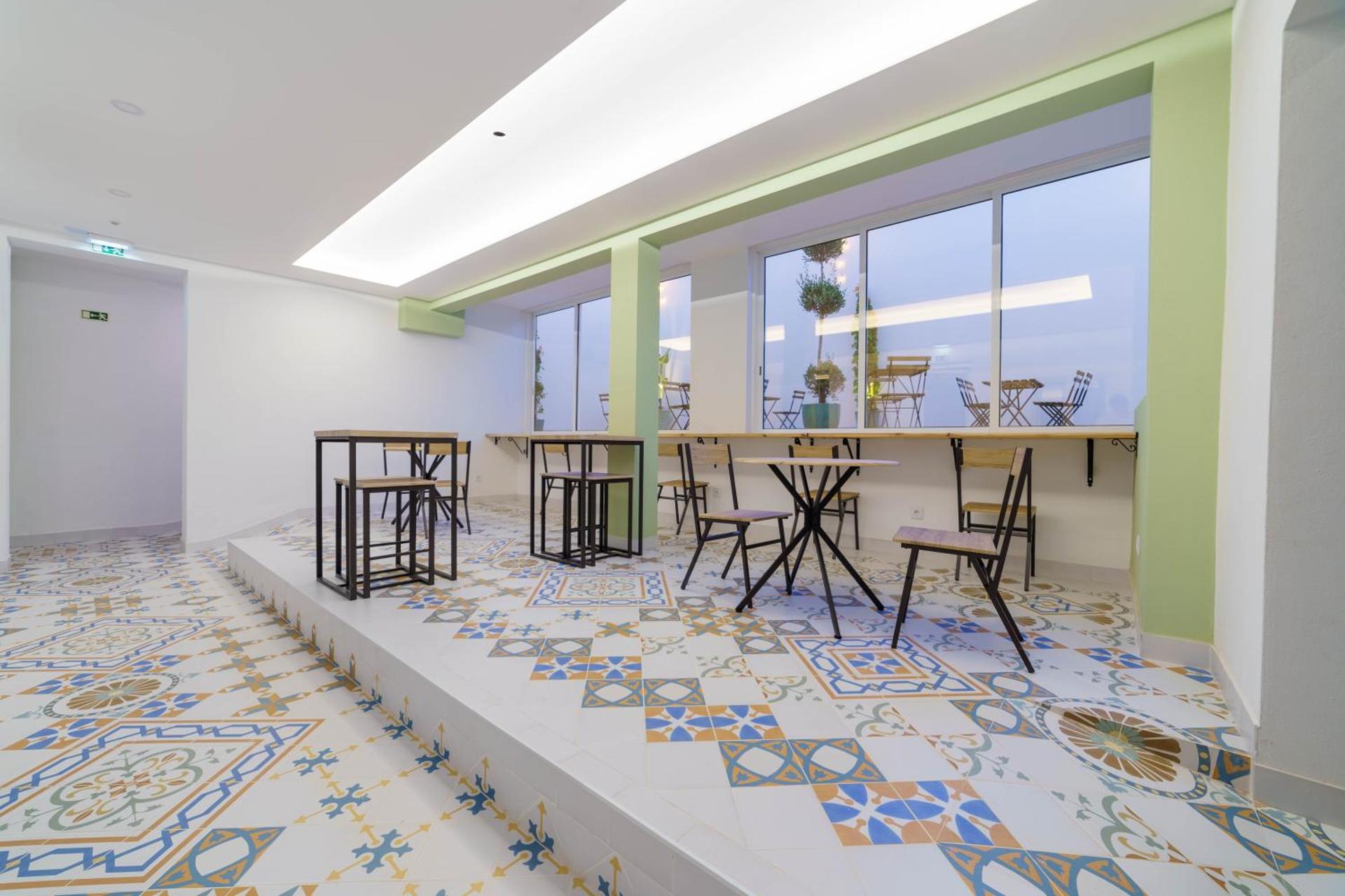 Communal lounge/ TV room