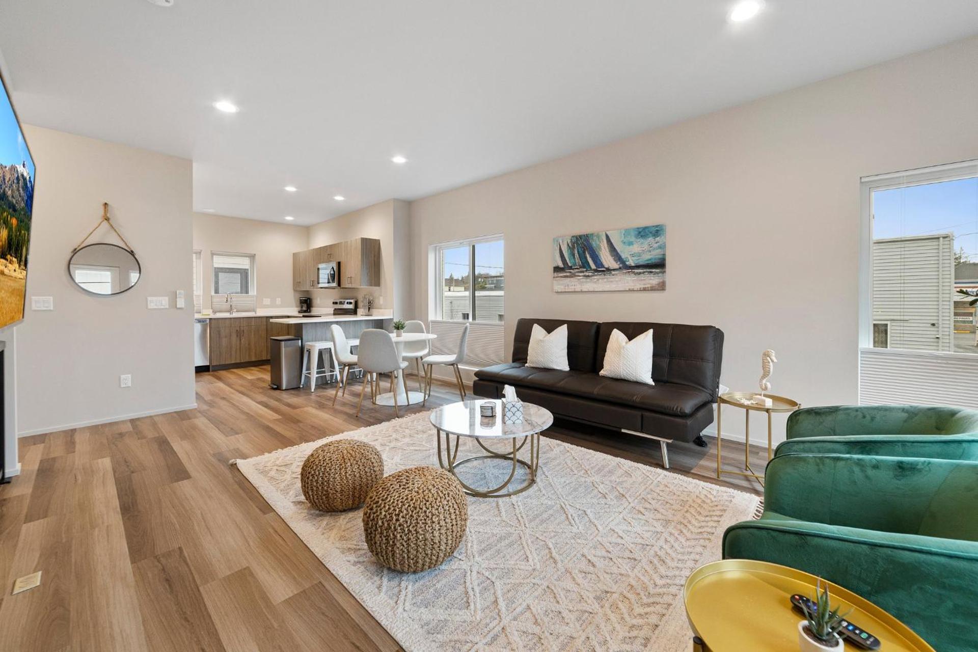 Brand New Fully Updated Condo 912 in Anacortes